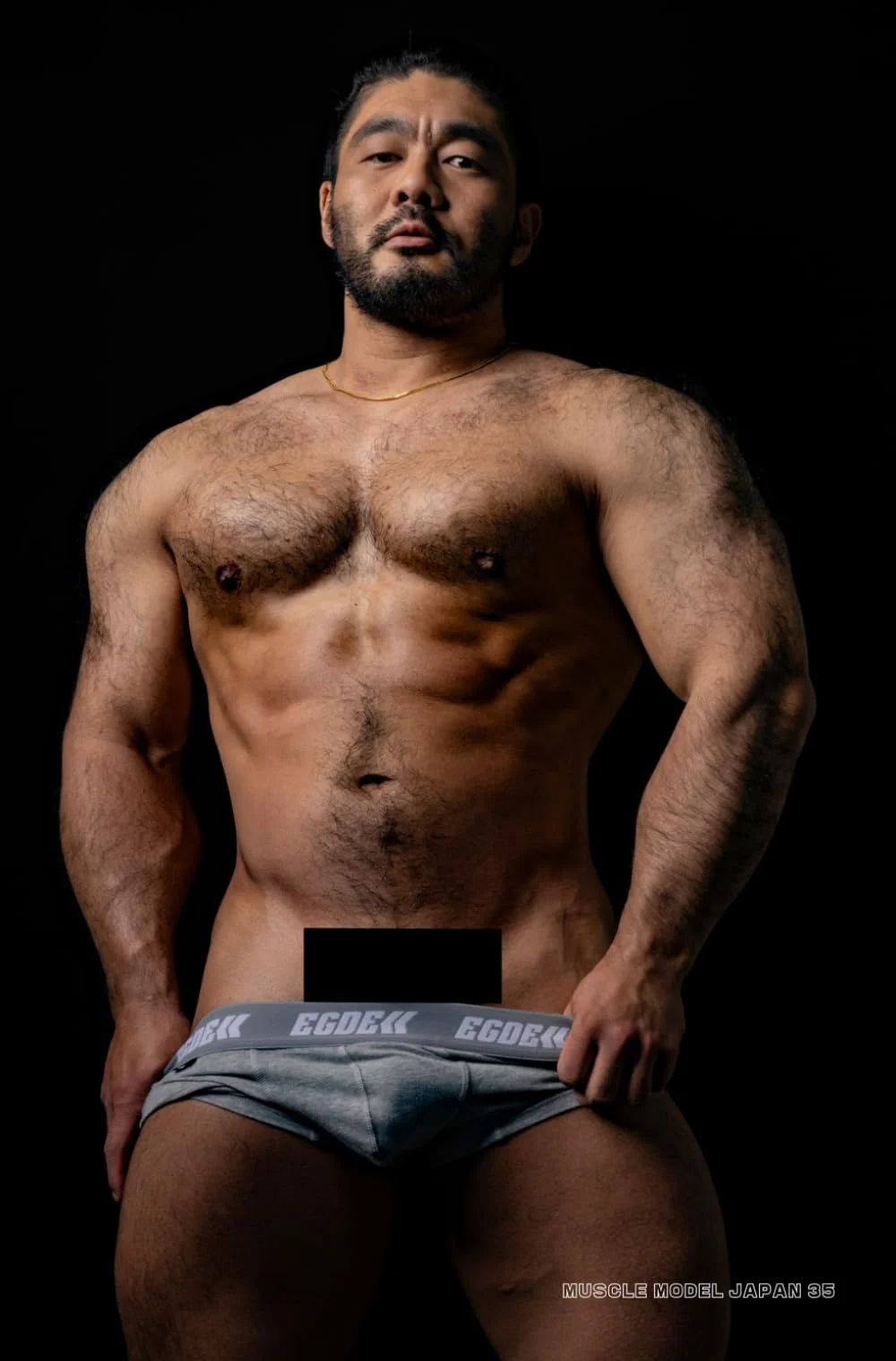 Muscle Model Japan 35
