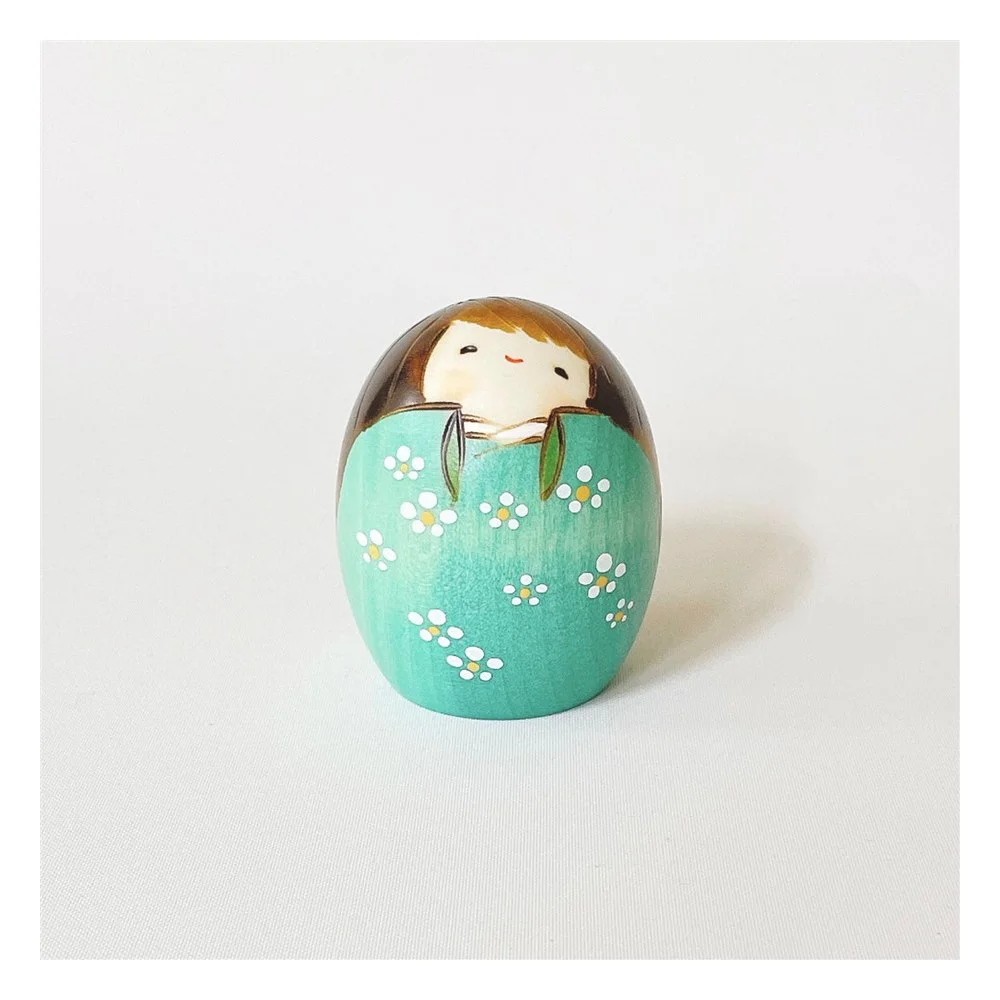 Usaburo Kokeshi – Shiawase (Happiness), Egg-shaped