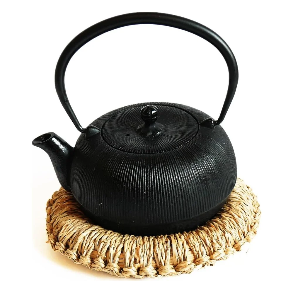 Nambu Tetsubin Kettle Sensuji, 0.7 L, with Rush Trivet
