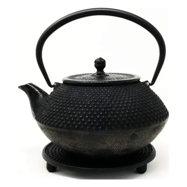 Nambu Tetsubin Kettle Arare, 0.8 L, with Trivet